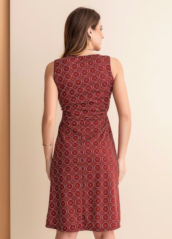 Rosalie - Vestido Geométrico Bordô em Malha 2