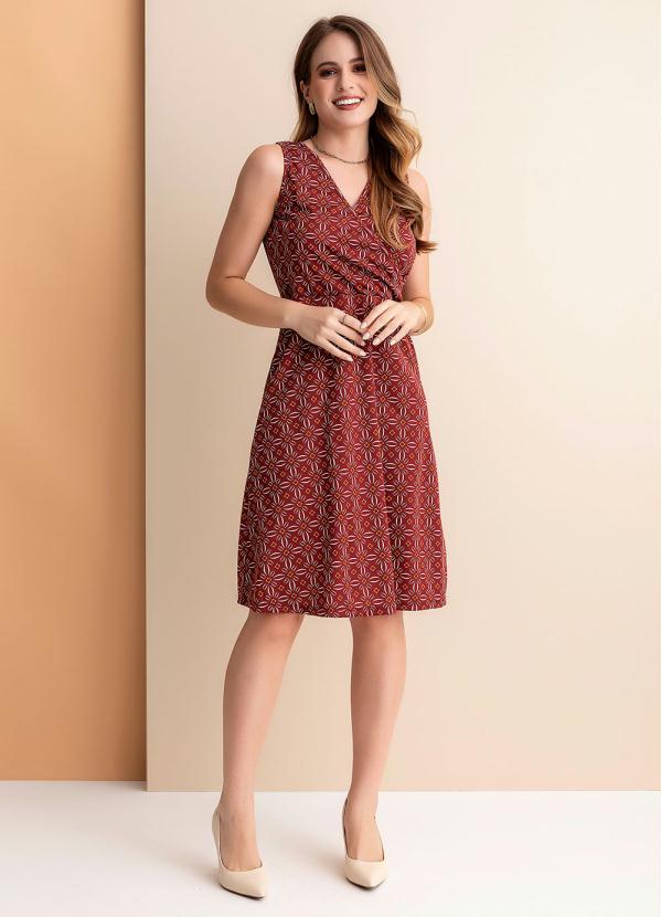 Rosalie - Vestido Geométrico Bordô em Malha 3