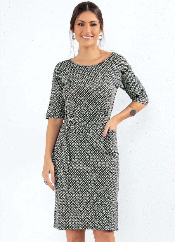 Quintess - Vestido Geométrico Preto com Bolsos e Faixa