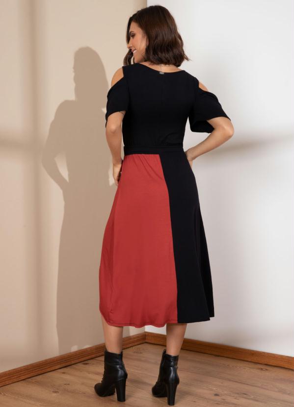 Quintess - Vestido Mullet Preto e Telha com Ombros a Mostra 2