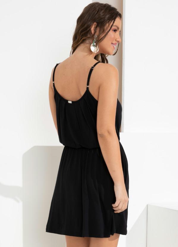 Queima Estoque - Vestido Preto com Pregas 2