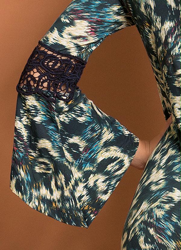 Quintess - Vestido Mangas Sino Detalhe de Renda Abstrato 3