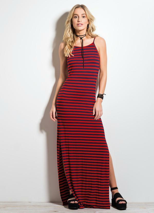 vestido longo com fenda lateral listrado