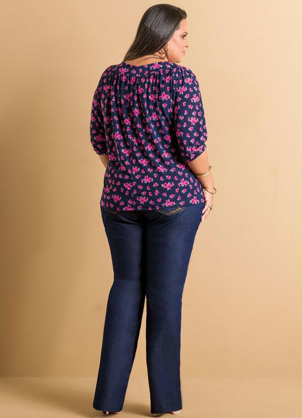 Marguerite - Blusa Decote Canoa Floral Plus Size 4
