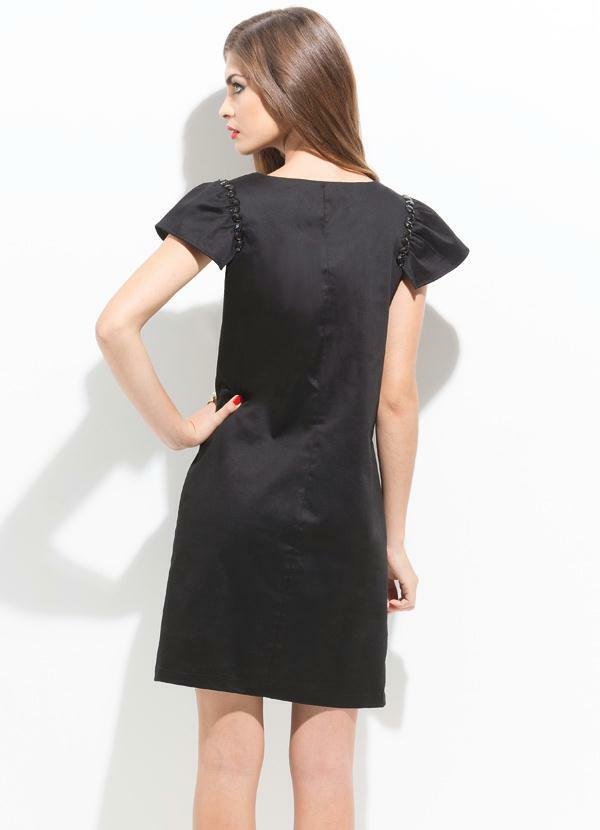 Multimarcas - Vestido Bordado na Manga Preto 2