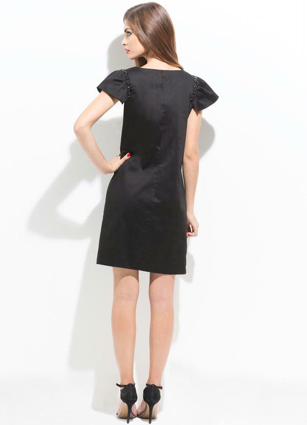 Multimarcas - Vestido Bordado na Manga Preto 4
