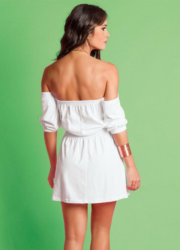 vestido ciganinha curto