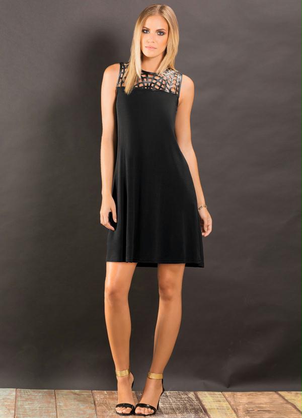 Quintess - Vestido Curto com Recortes Preto 5