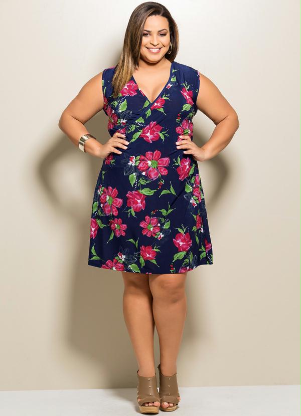 Marguerite - Vestido Decotado Plus Size Estampa Floral 3
