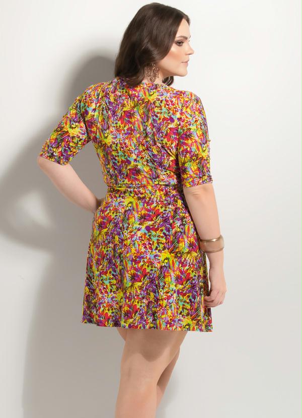 Quintess - Vestido Decote V Estampa Psicodélica Plus Size 2