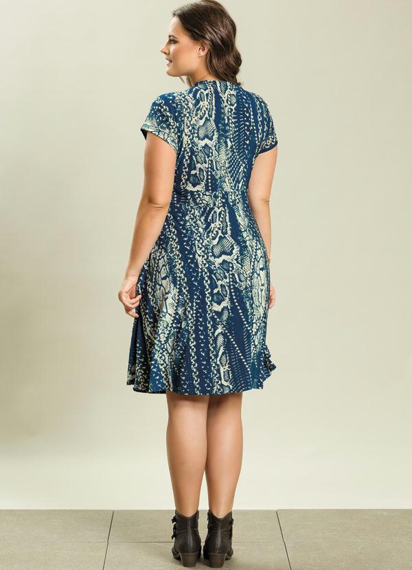 Quintess - Vestido Estampa de Cobra Plus Size 4