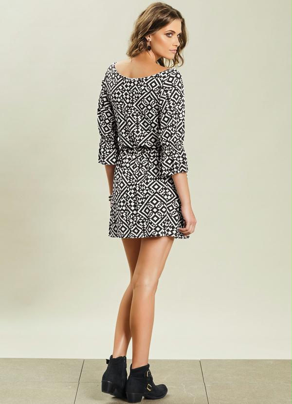 Quintess - Vestido Estampa Geométrica Mangas 3/4 7