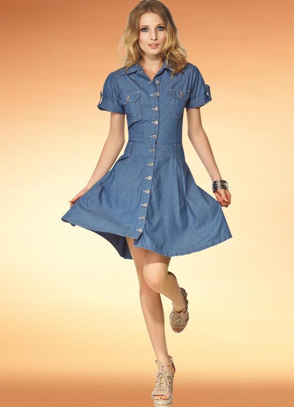 vestido jeans com botoes frontais