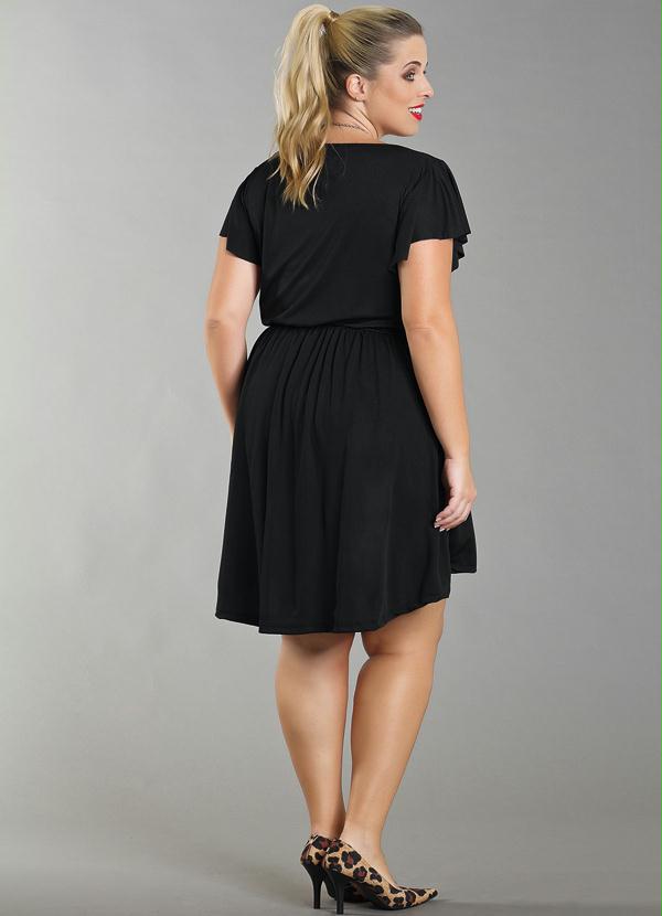 Marguerite - Vestido Mullet Plus Size Preto 4
