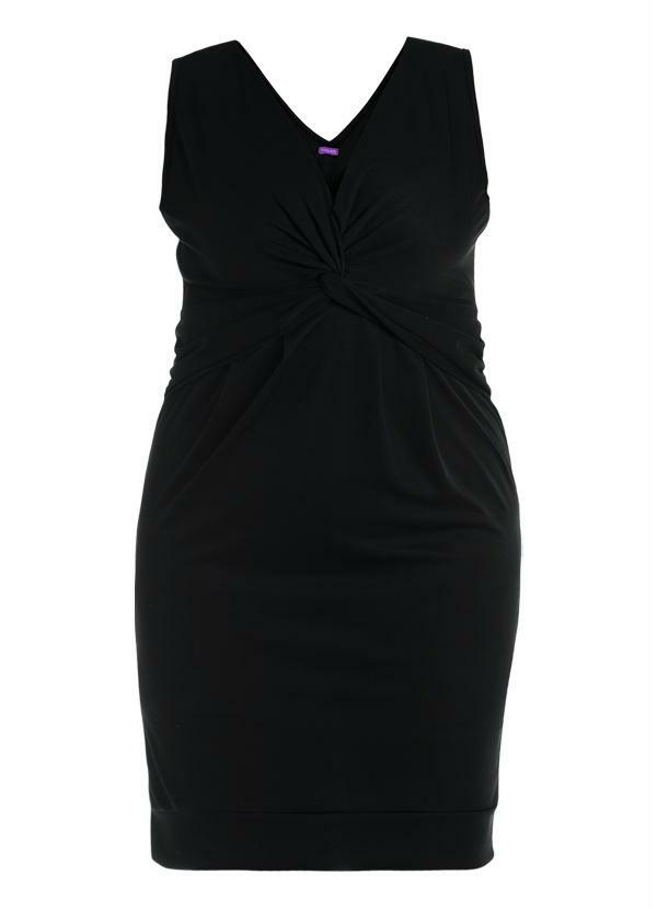 Marguerite - Vestido Plus Size com Drapeados no Busto Preto 6