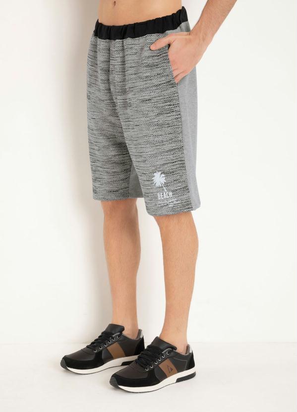 Outlet - Bermuda Mescla com Bolsos e Estampa