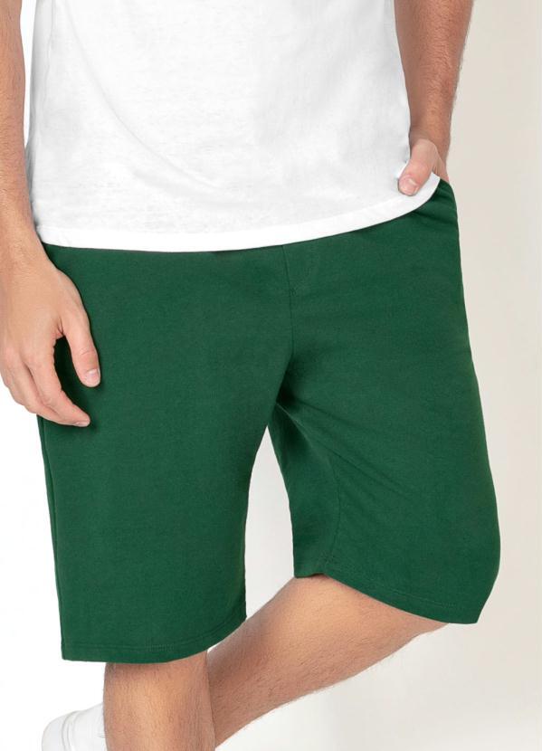 Outlet - Bermuda Verde com Bolsos Laterais e Elástico