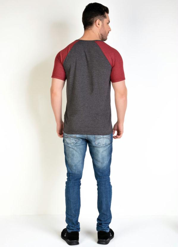 Outlet - Camiseta Chumbo e Vermelha com Mangas Raglan 4