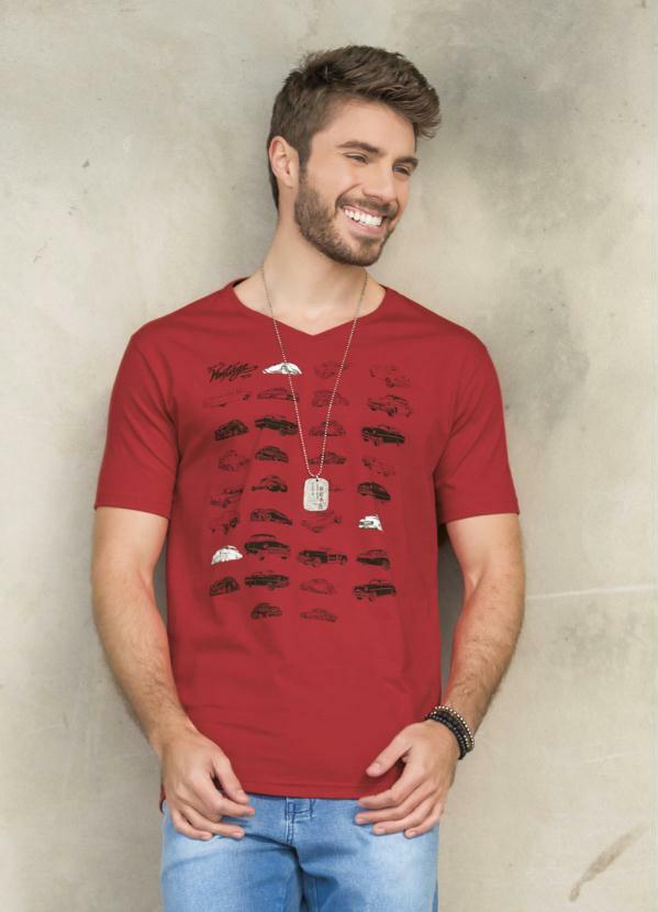 Outlet - Camiseta Masculina Vermelha com Decote em V