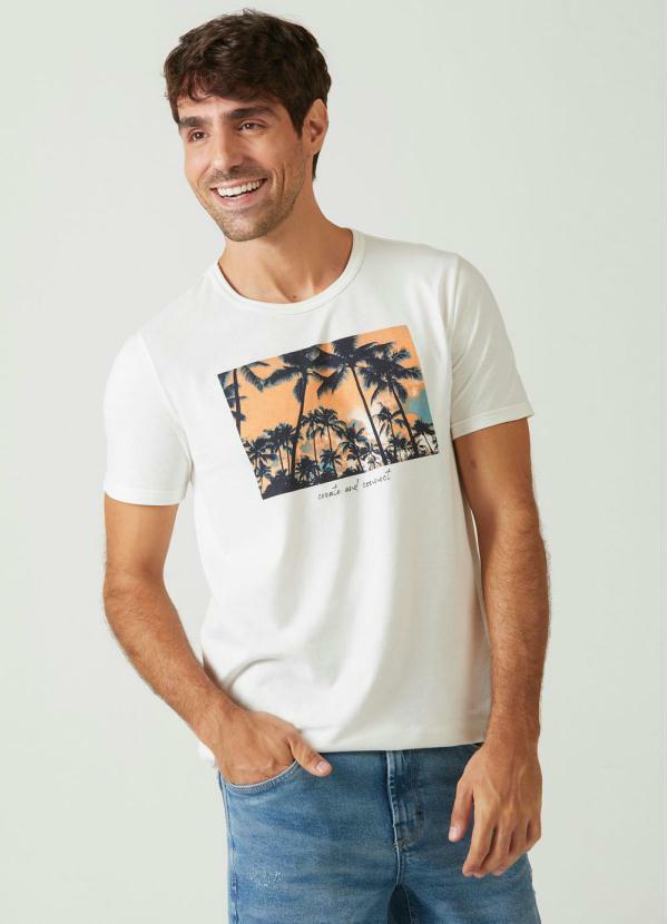 Malwee - Camiseta Off White Masculina Paisagem
