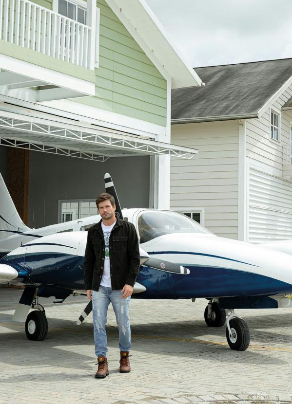 Outlet - Jaqueta Verde Militar com Botões e Bolsos 6