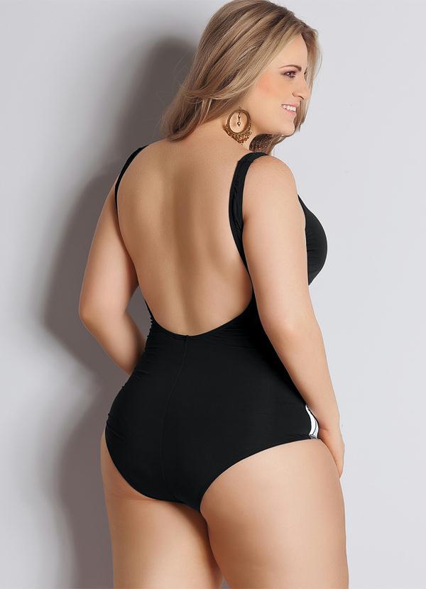maiô plus size preto