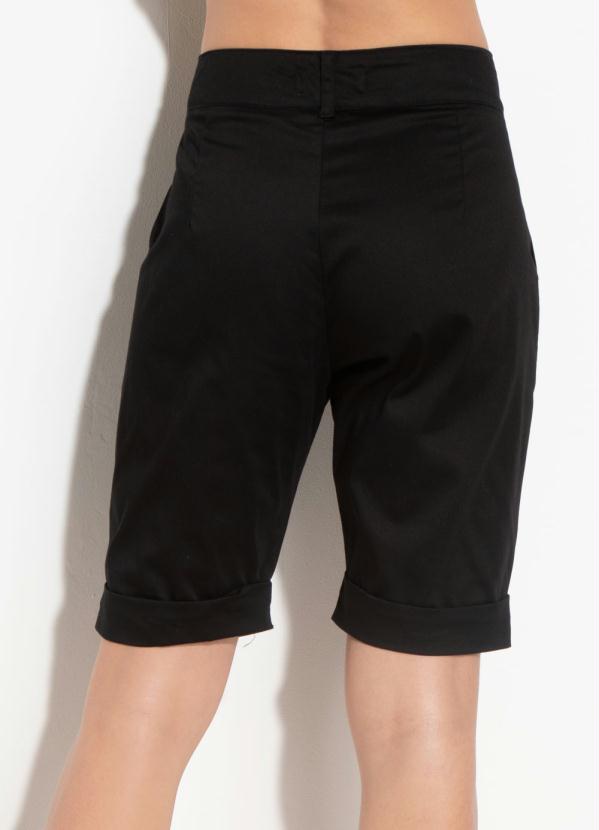 Quintess - Bermuda Preta com Bolsos Quintess 6