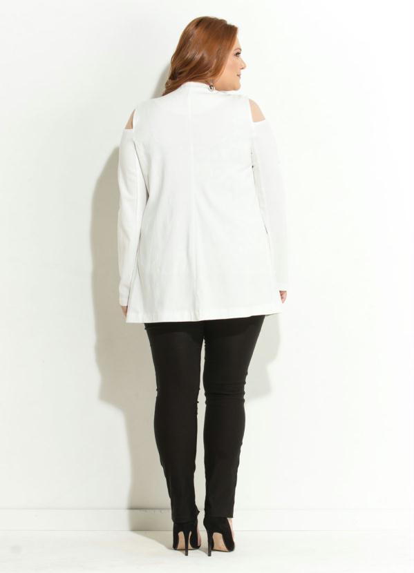 Quintess - Blazer Off White Ombros Vazados Plus Size 4