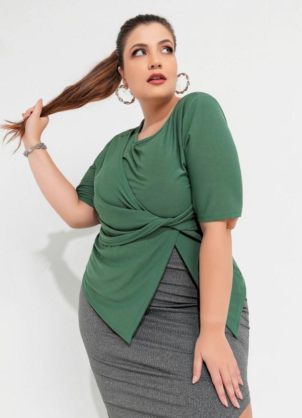 Outlet - Blusa Plus Size Verde com Torcido