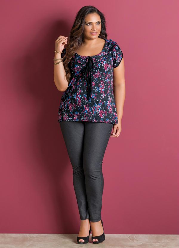 Marguerite - Blusa Floral com Amarração Plus Size 5