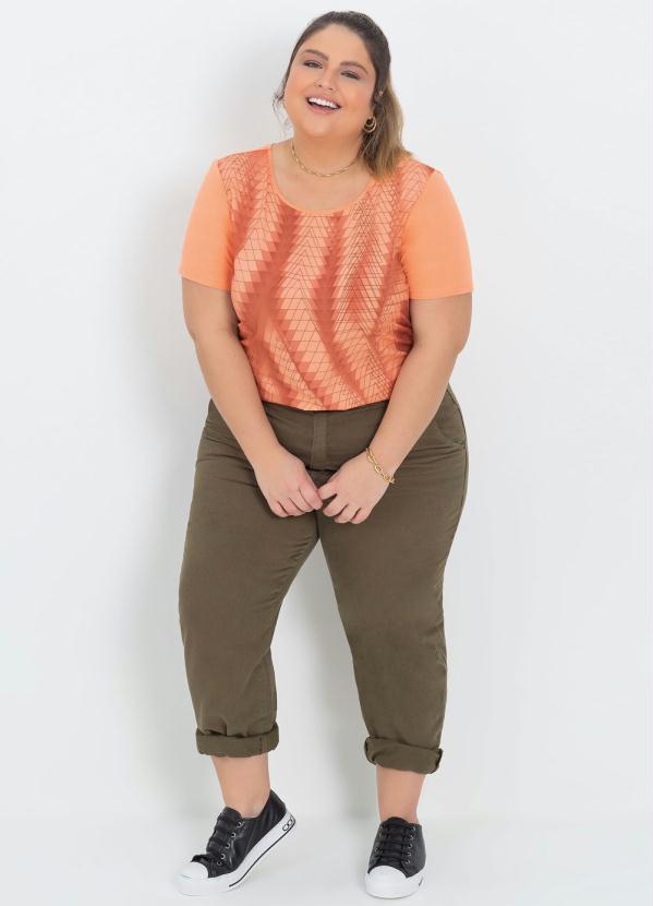 Blusa Plus Size Laranja Manga Curta em Malha Tricot