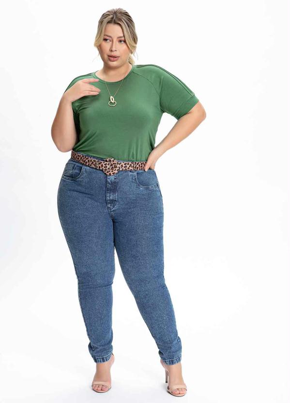 Mink - Blusa Plus Size Verde Militar com Nervuras 3