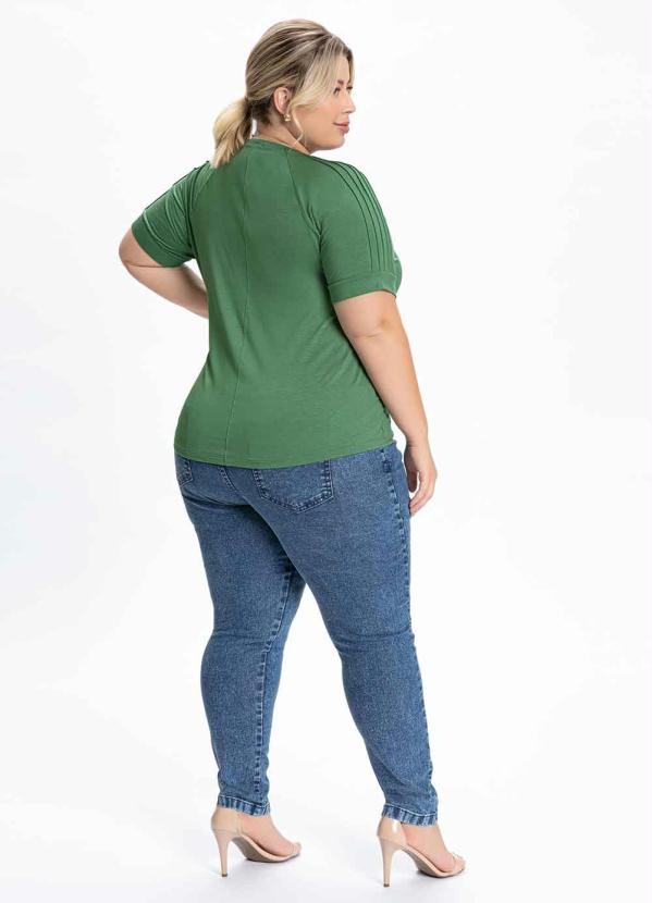 Mink - Blusa Plus Size Verde Militar com Nervuras 4