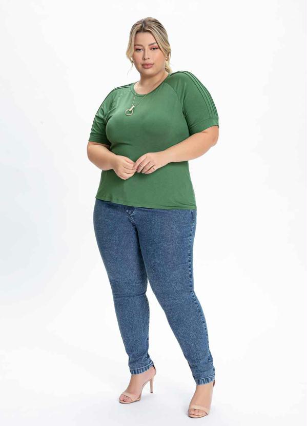 Mink - Blusa Plus Size Verde Militar com Nervuras 5