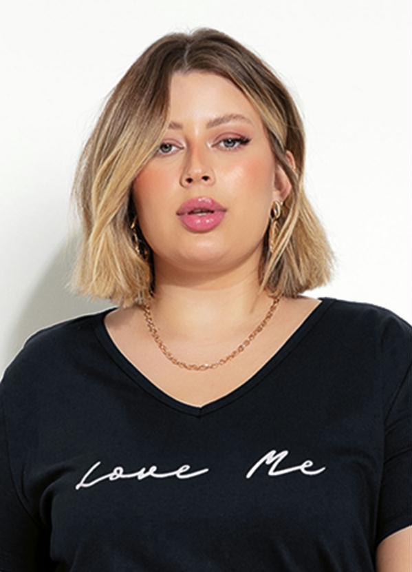 Marguerite - Blusa Preta com Estampa Metalizada Plus Size 7