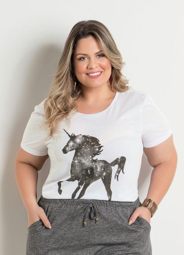 Marguerite - T-Shirt Branca Estampa Unicórnio Plus Size