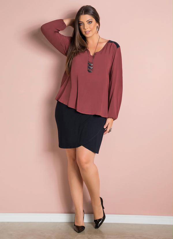 Quintess - Blusa Mullet Bordô com Recortes Plus Size 4