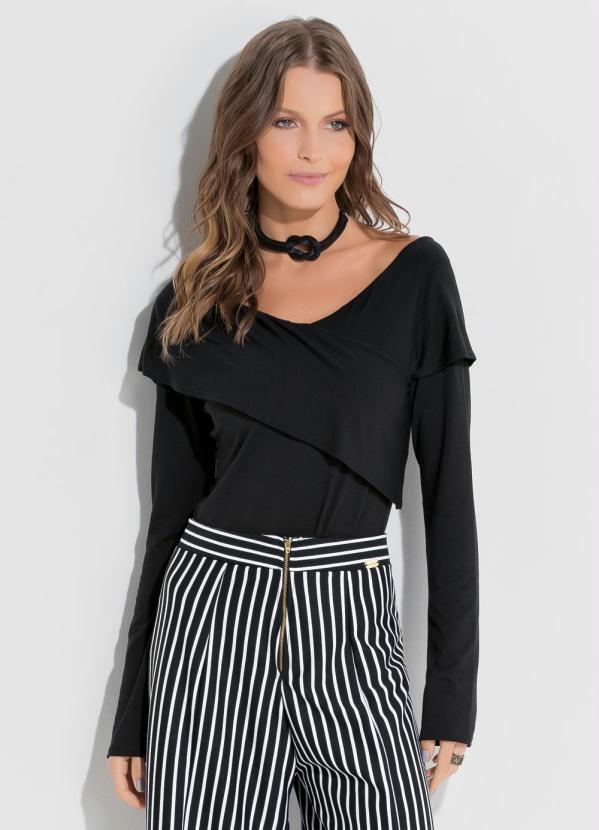 Quintess - Blusa Quintess Preta Sobreposição Assimétrica
