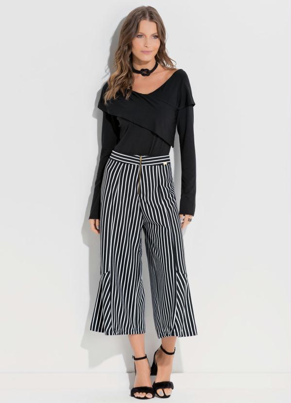 Quintess - Blusa Quintess Preta Sobreposição Assimétrica 3