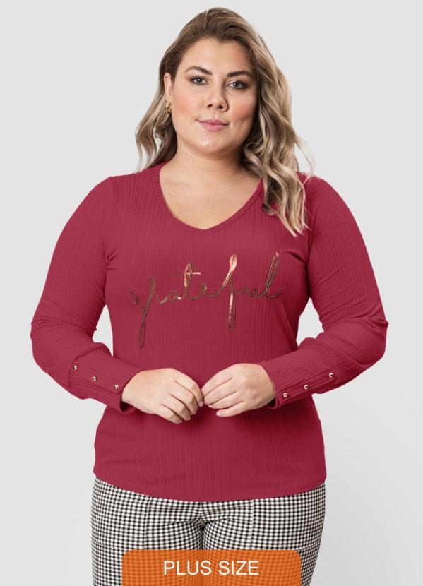 blusa roxa plus size