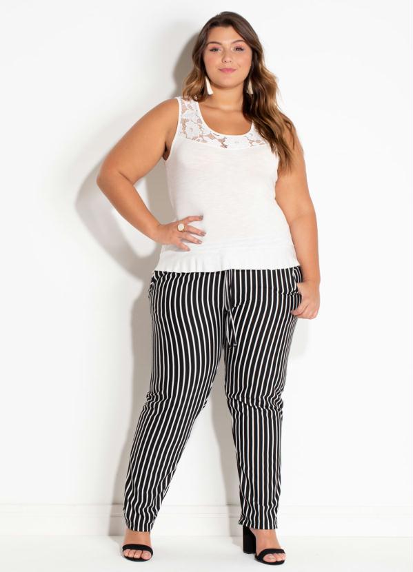 Quintess - Blusa Quintess Off White com Renda e Babado 7