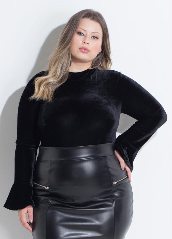 Quintess - Body em Veludo Preto com Vazado Costas Quintess 7