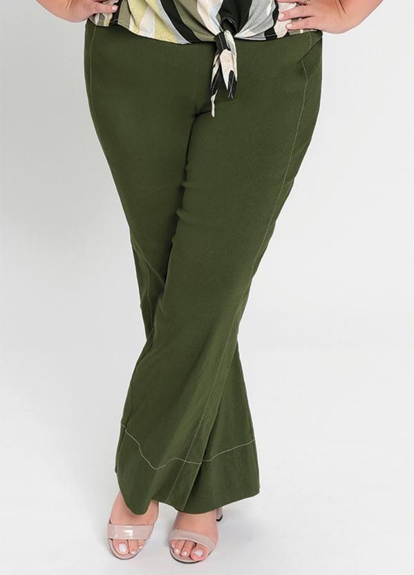 Mink - Calça Plus Size Flare Verde Ajustável Ao Corpo