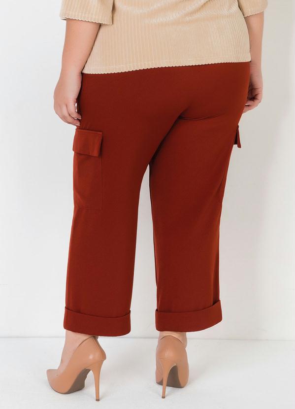 Mink - Calça Plus Size Marrom com Cinto 2