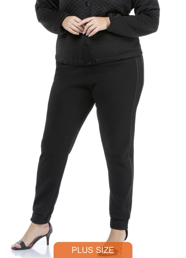 Donna Peck - Calça com Faixa Matelassê Plus Size Preto