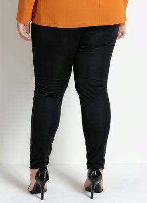 Marguerite - Calça Preta com Recortes em Cirrê Plus Size - MARGUERITE