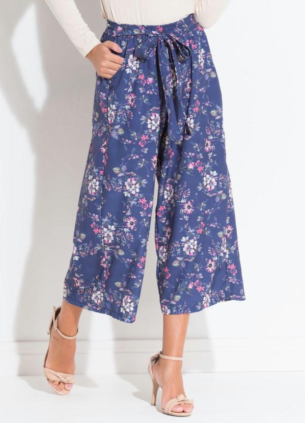 calça pantacourt floral renner