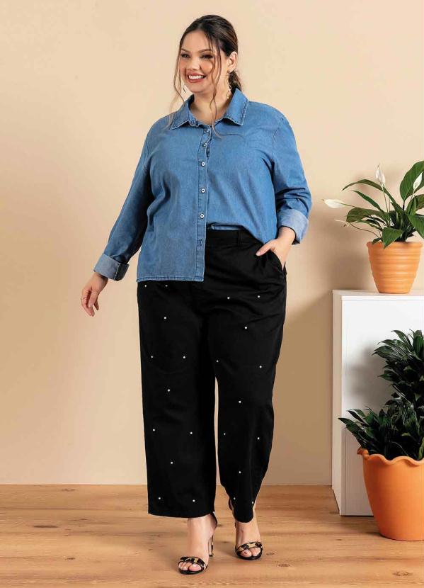 Mink - Camisa Jeans Plus Size Azul com Botões 3