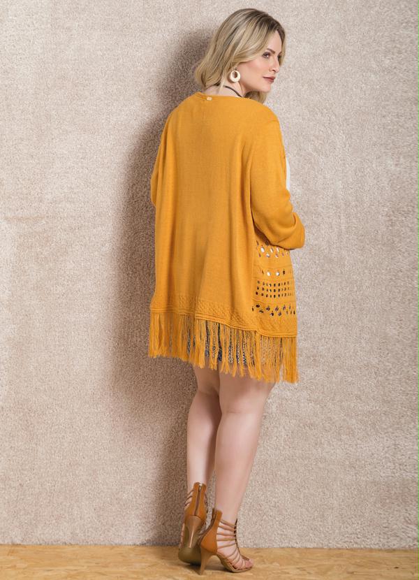 Quintess - Cardigan de Tricô com Franjas Amarelo Plus Size 4