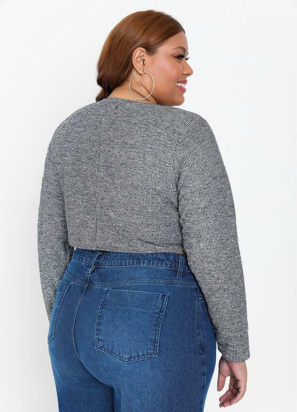 Outlet - Casaco Plus Size Cinza Sustentável com Botões 3